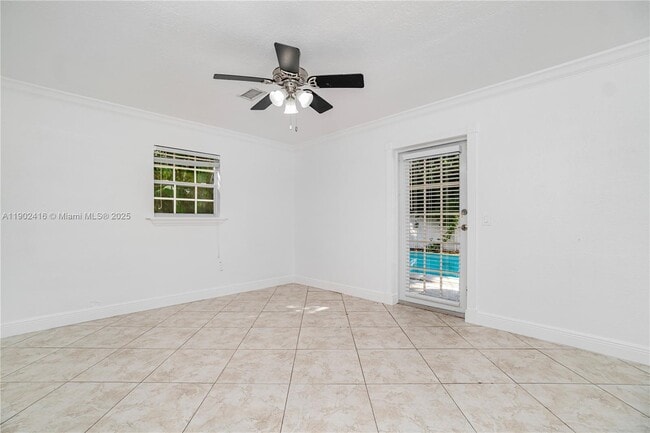 Building Photo - 1000 SW 73rd Ave