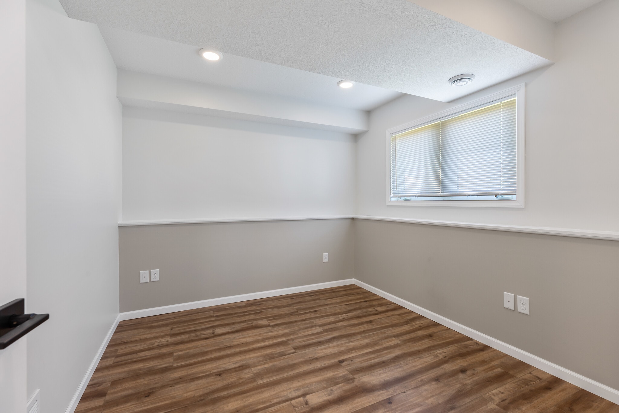 Building Photo - 915 Blair Cir