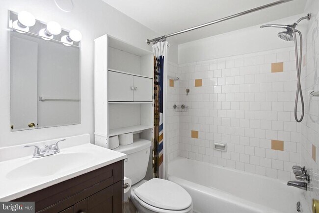 Building Photo - 7753 Donnybrook Ct