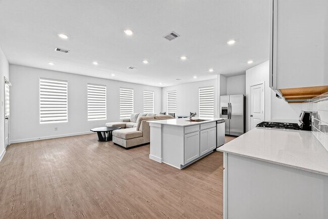 Building Photo - 16307 Chestnut Hvn Ln