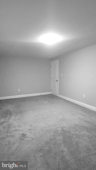 Building Photo - 12400 Shadow Ln