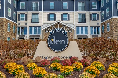 Building Photo - The Den