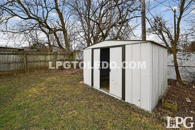Building Photo - 927 W Northgate Pkwy
