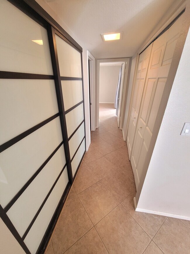 Building Photo - Great 3/2 patio home for rent in Scottsdale Park Villas/McCormick Ranch.