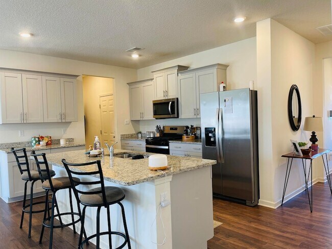 Building Photo - 35 Witherspoon Dr