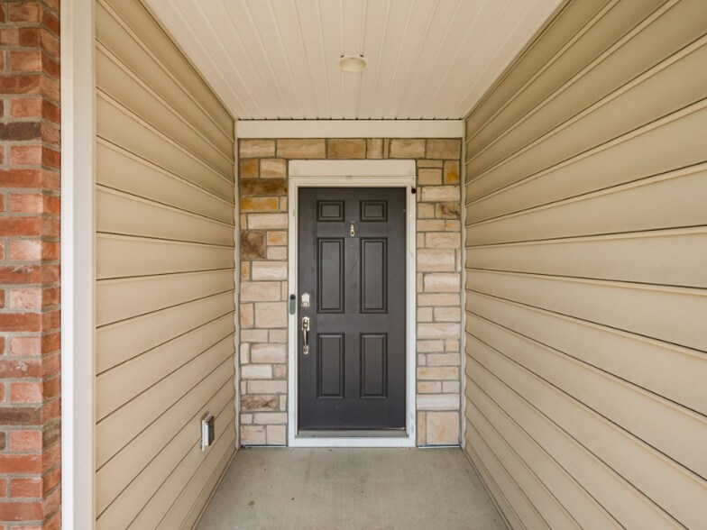 Building Photo - 1166 Caribou Run
