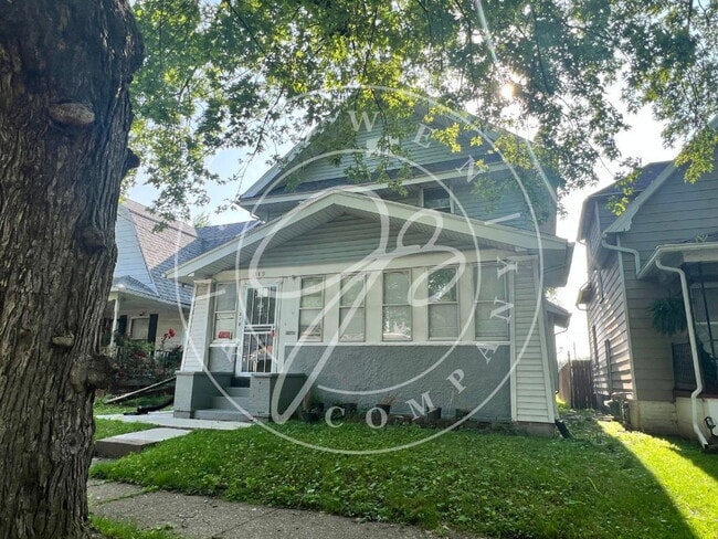 Primary Photo - 319 Hanover St