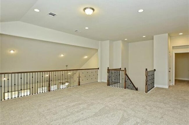 Building Photo - 15821 Cinca Terra Dr