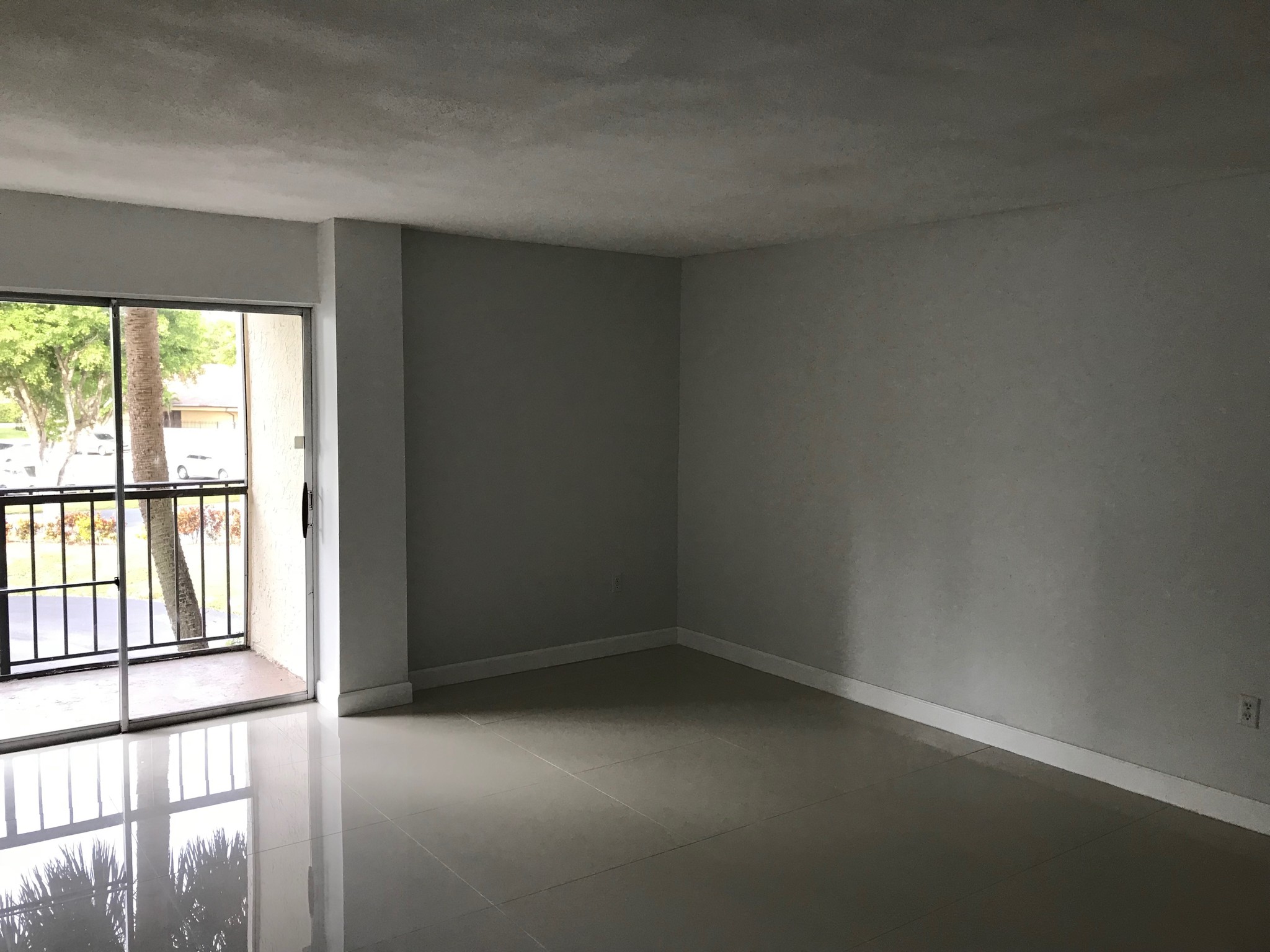 Family Room - 14250 SW 62nd St