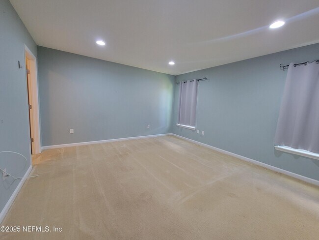 Building Photo - 4447 Oak Moss Loop