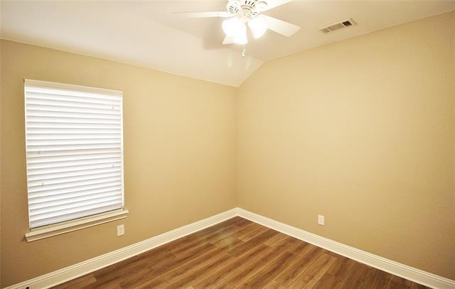 Building Photo - 222 Chimney Rock Dr