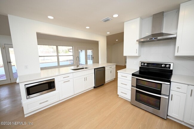 Building Photo - 4632 Corrientes Cir N