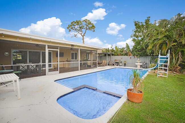 Building Photo - 4422 Brandywine Dr