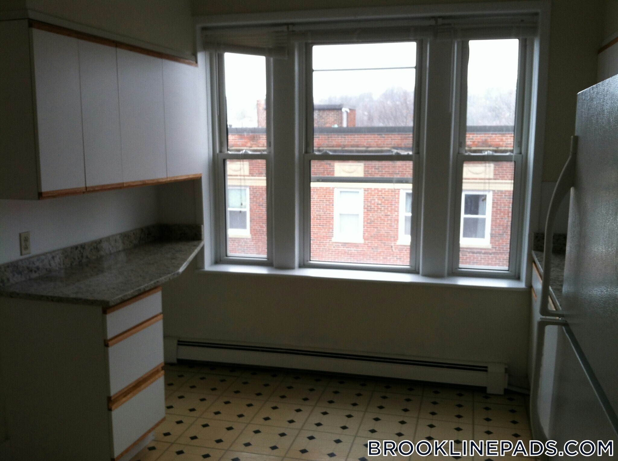 Building Photo - 208 Winthrop Rd