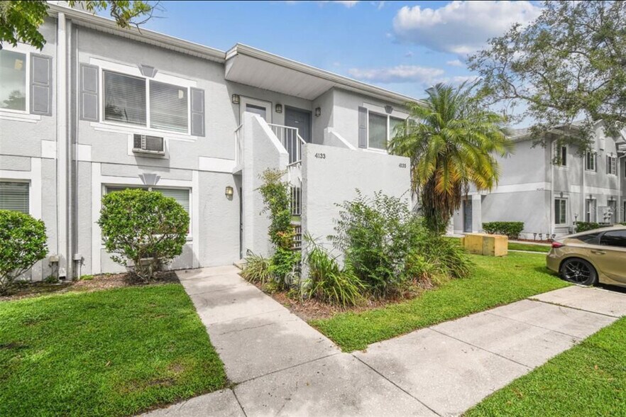 Building Photo - 4134 Dolphin Dr