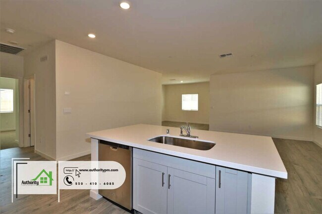 Building Photo - 3651 Ginny Ct