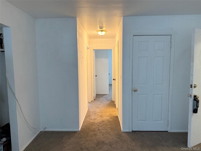 Building Photo - 58 Parkside Dr