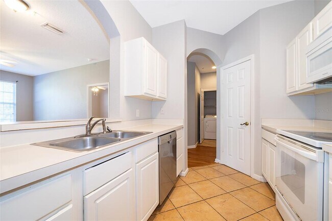 Building Photo - 581 Brantley Terrace Way