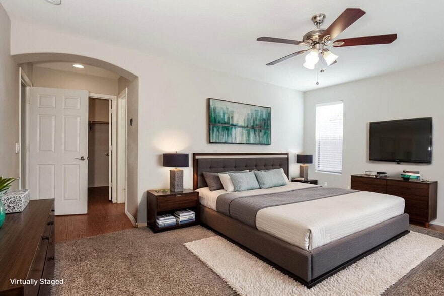 Building Photo - 372 S 151st Ave