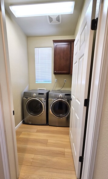 2nd Floor, Laundry room - 5962 Lugano Via