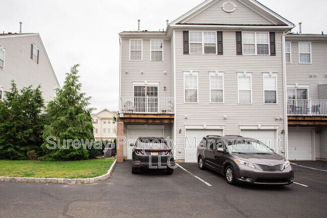 Building Photo - 333 Harbour Blvd