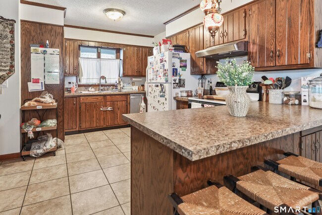 Building Photo - 41 Trout Brook Dr