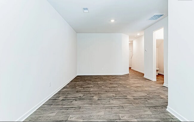 Building Photo - 411 Sea Grit Ct