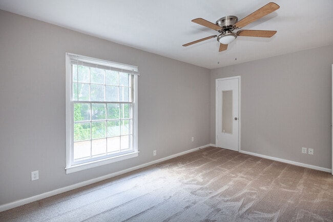 Building Photo - 4609 Coronado Dr