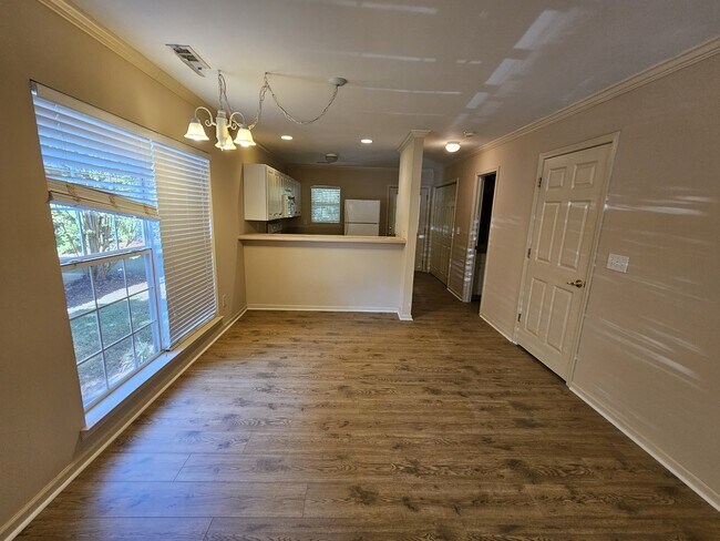 Building Photo - 15 Rimmon Trail