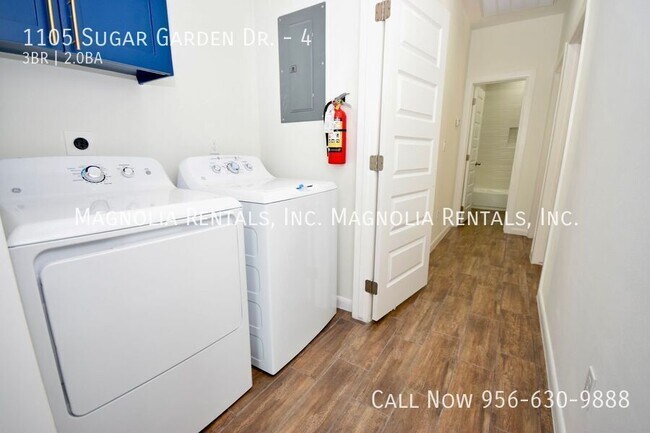 Building Photo - 1105 Sugar Gdn Dr