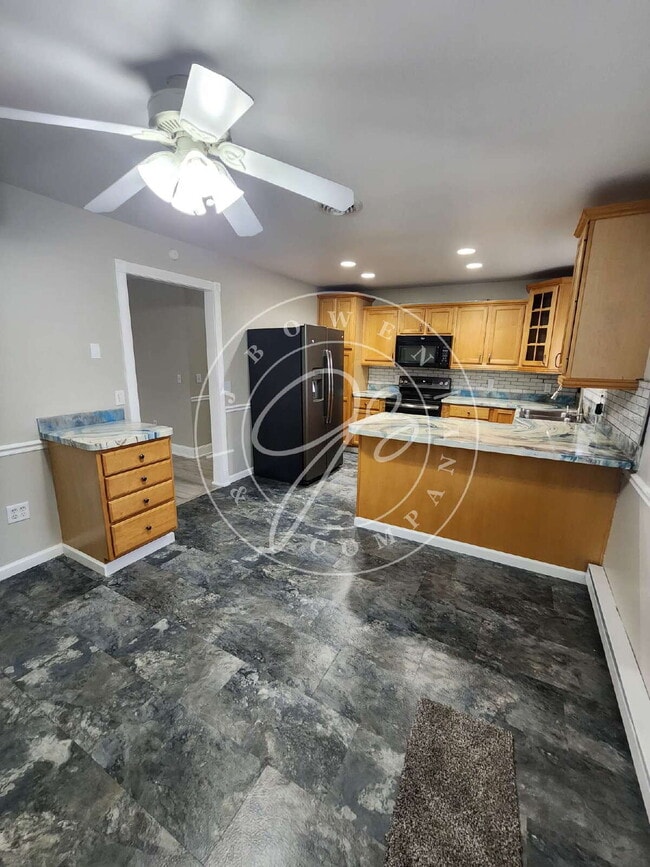 Building Photo - MUST SEE! Updated 3-Bedroom Home with Finished Basement & Large Fenced Yard