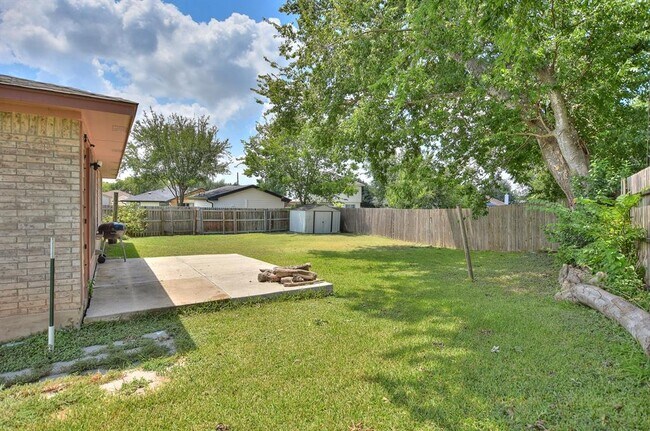 Building Photo - 3007 Crystal Cove