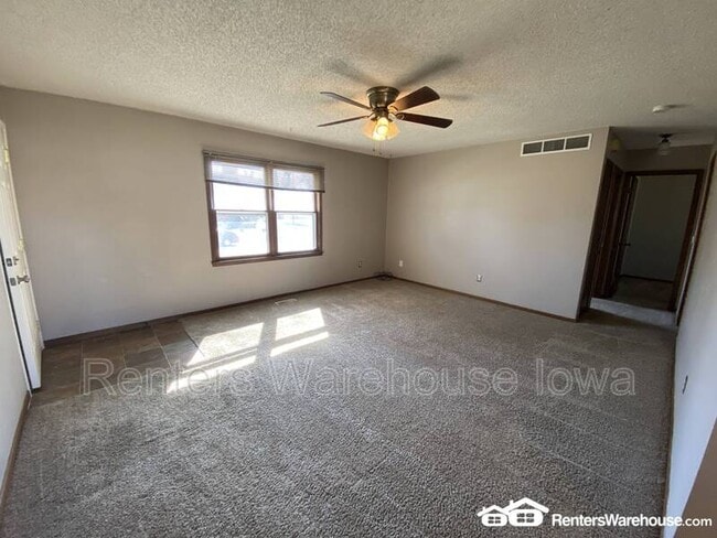 Building Photo - 403 Hatton Ave