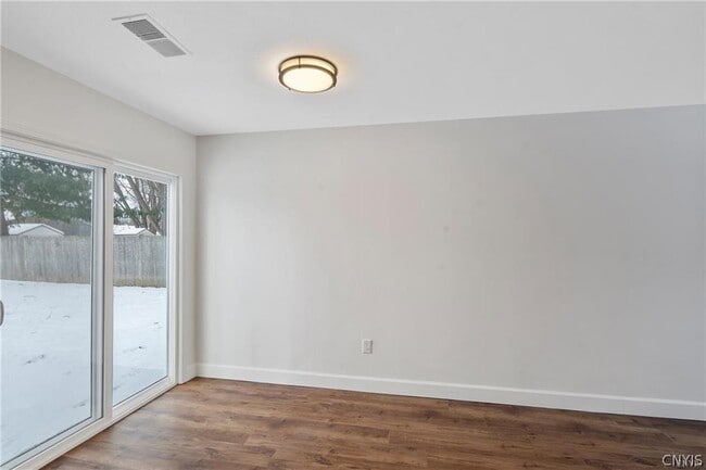 Building Photo - 7891 Areopagitica Ave