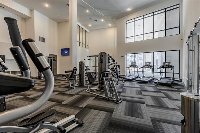 Building Photo - 2700 Old Denton Rd