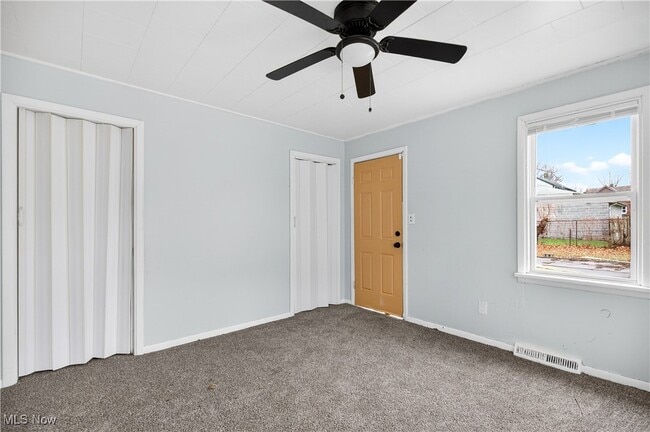 Building Photo - 9517 Prince Ave