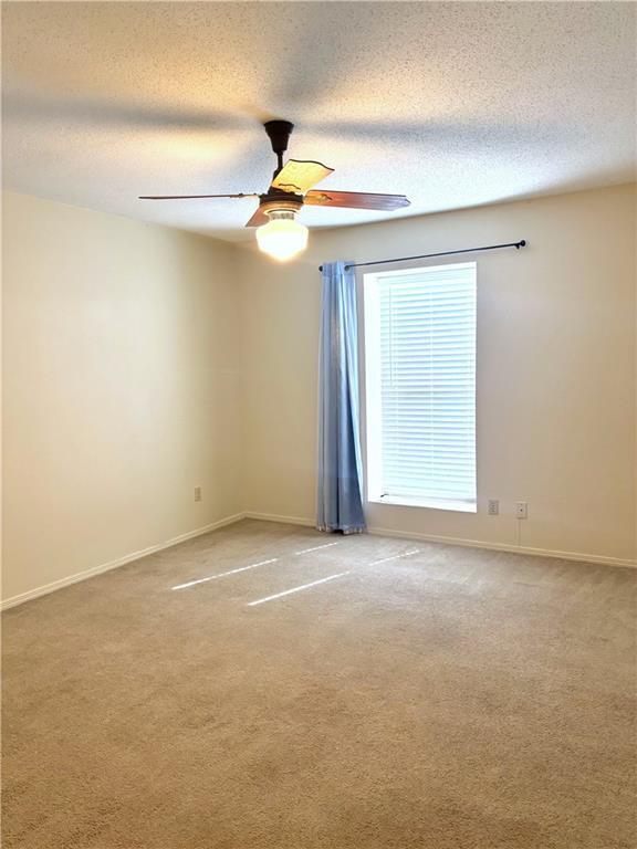 Building Photo - 534 Highland Woods Dr W