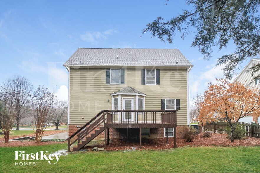 Building Photo - 4625 Bay Creek Dr