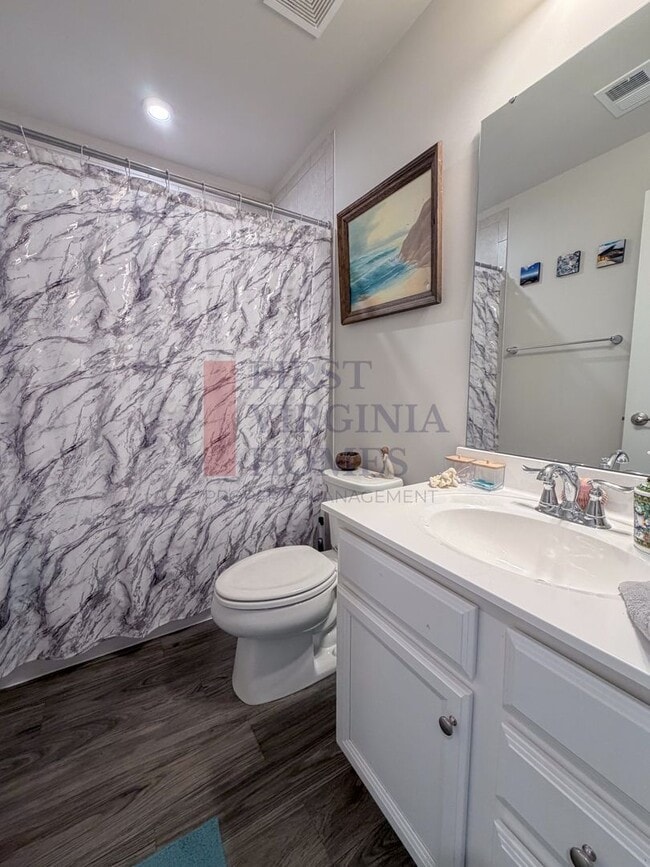 Building Photo - Village Oaks Townhome 3bed/2.5Bath