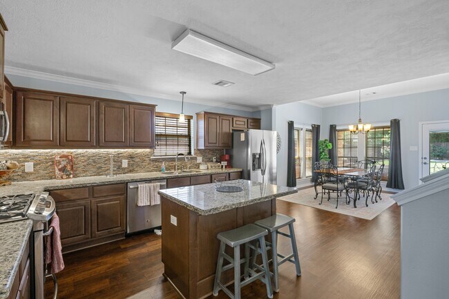 Building Photo - 941 Dove Landing Ave