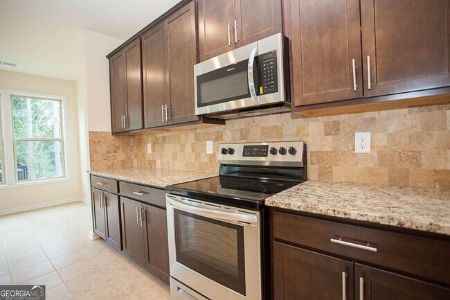 Building Photo - 4355 Almanor Cir