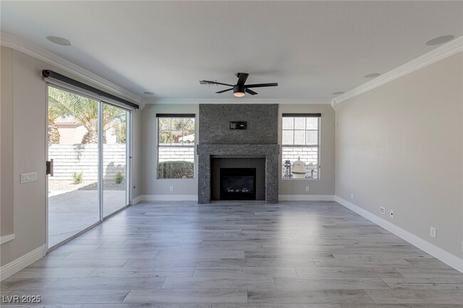Building Photo - 2510 Putting Green Dr