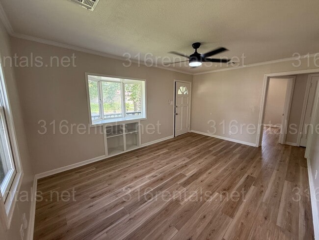 Building Photo - $1195 - 2 bedroom/ 1 bathroom - Haysville ...