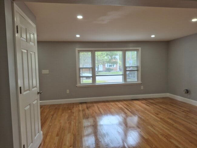 Building Photo - 69 Emily Jeffers Rd