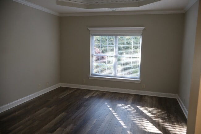 Building Photo - 1482 St Thomas Cir