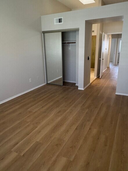 Building Photo - 2211 Carob Way