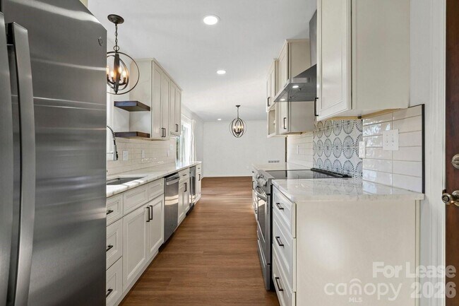 Building Photo - 16808 Knoxwood Dr