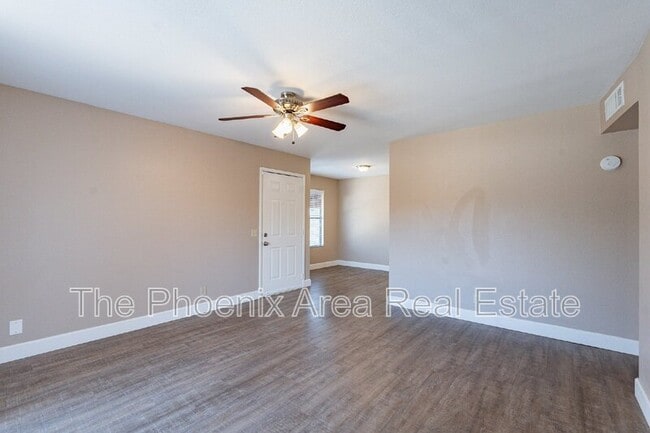 Building Photo - 16657 E Gunsight Dr