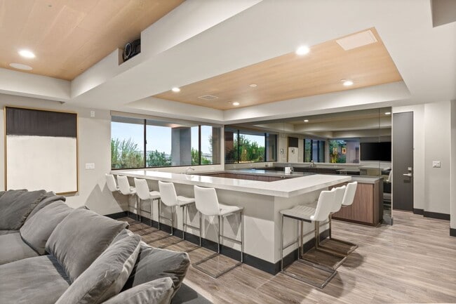Building Photo - 11142 San Terrazo Pl
