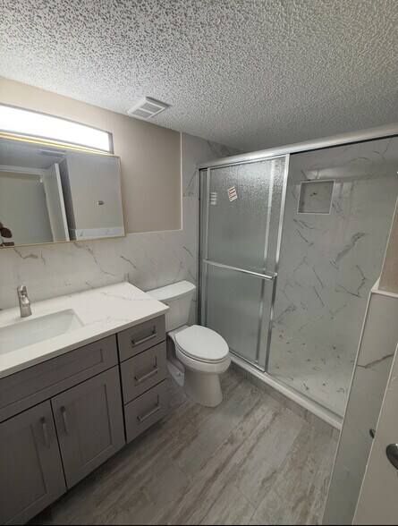 Building Photo - 13621 Eagle Ridge Dr